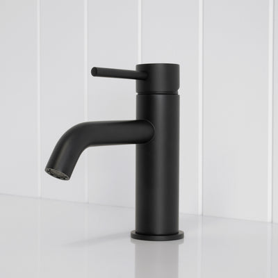 Vienna Short Basin Mixer Matte Black