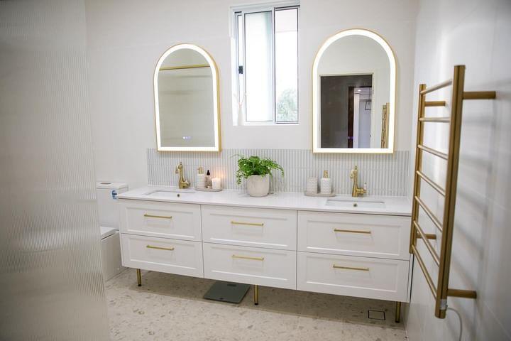 Framed Positano ~ Smart mirror
