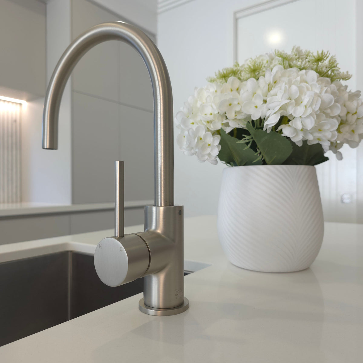 Como Kitchen Mixer Tap - Brushed Nickel