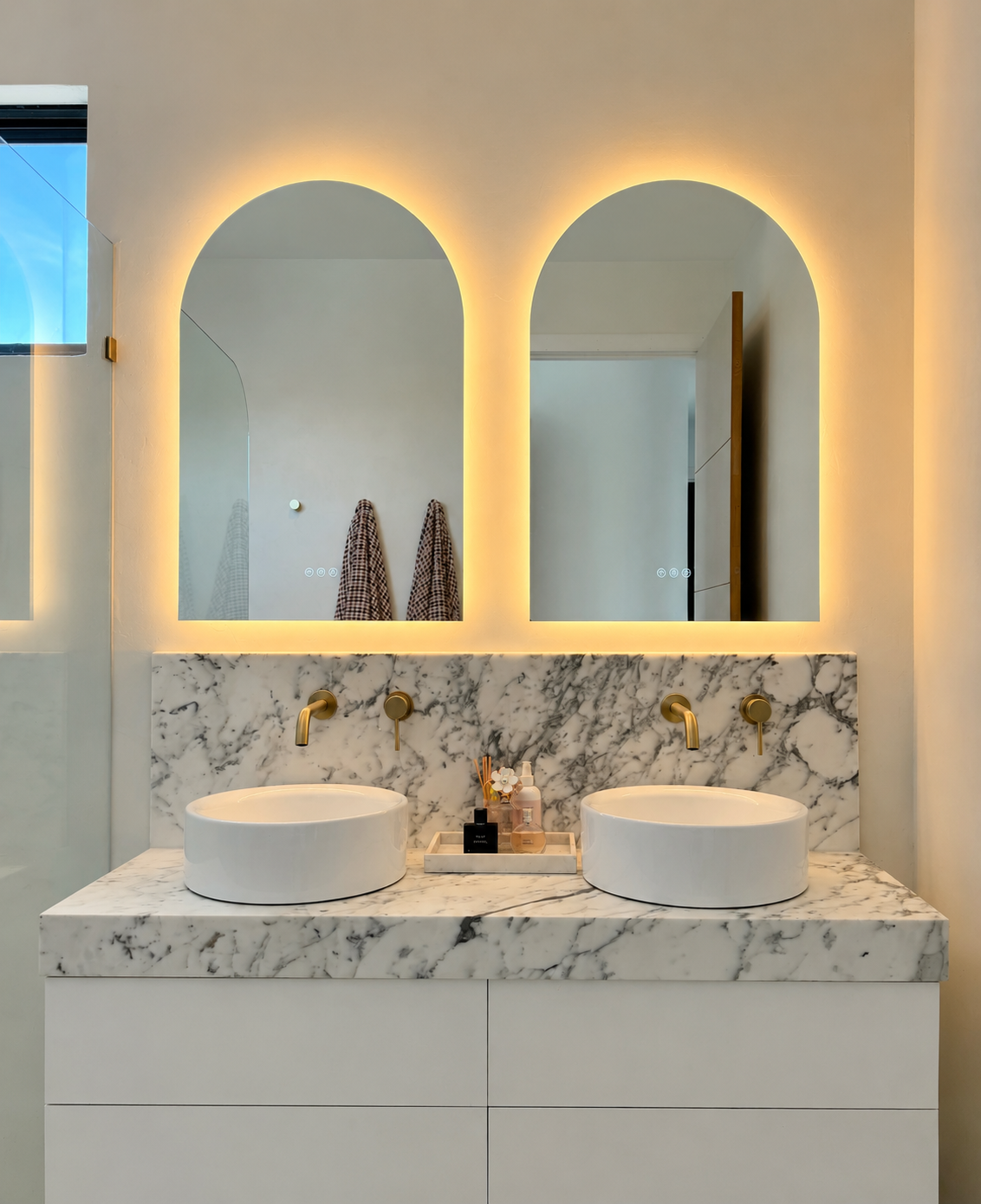 7 Surprising Benefits of Installing a Smart Mirror in Your Bathroom