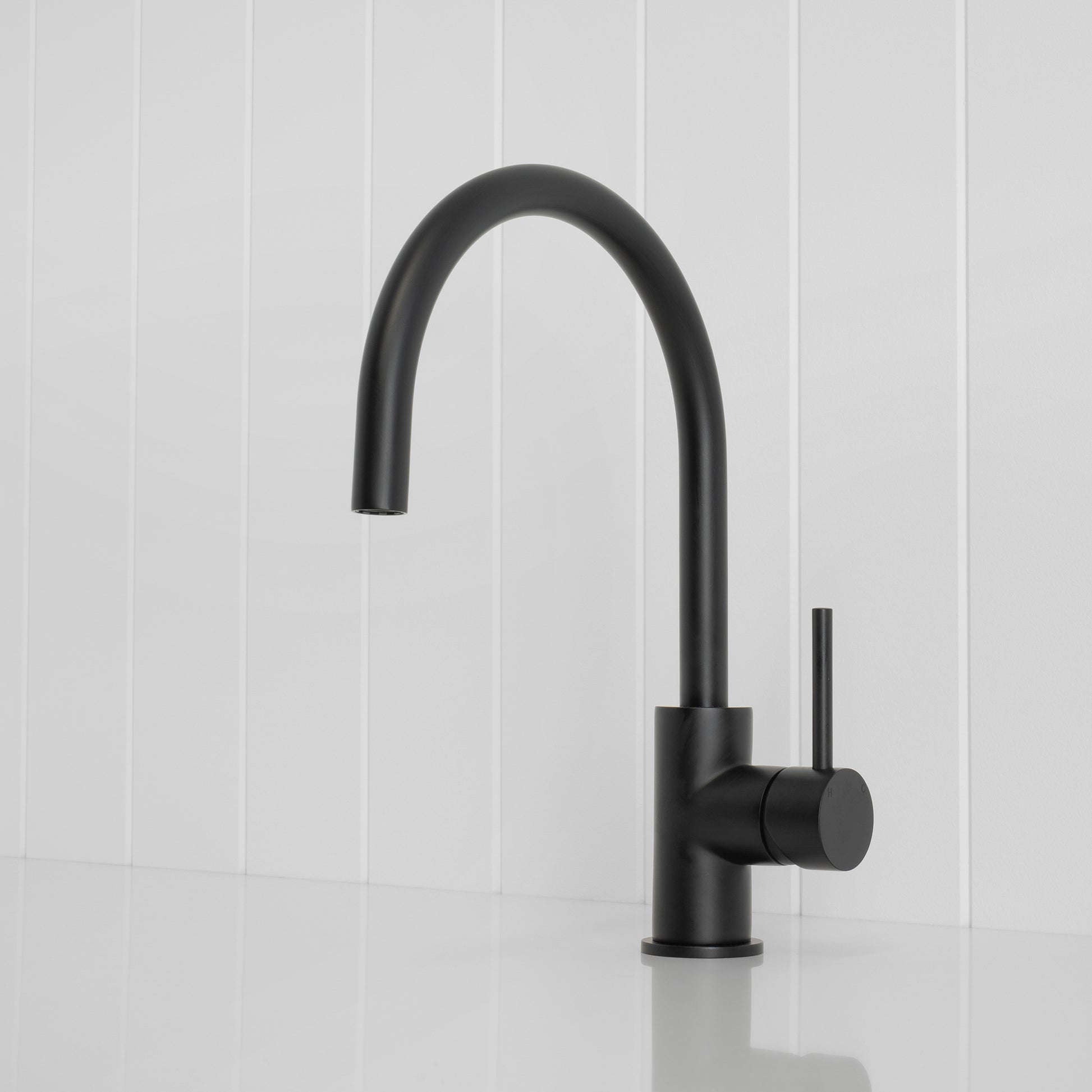 Como Kitchen Mixer Tap - Matte Black