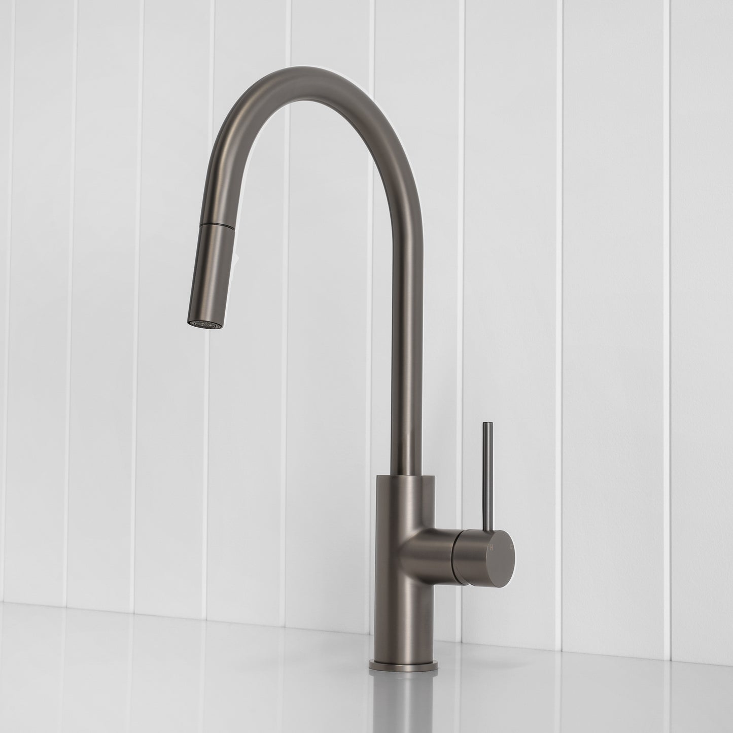 Porto Pull-Out Kitchen Mixer Gunmetal
