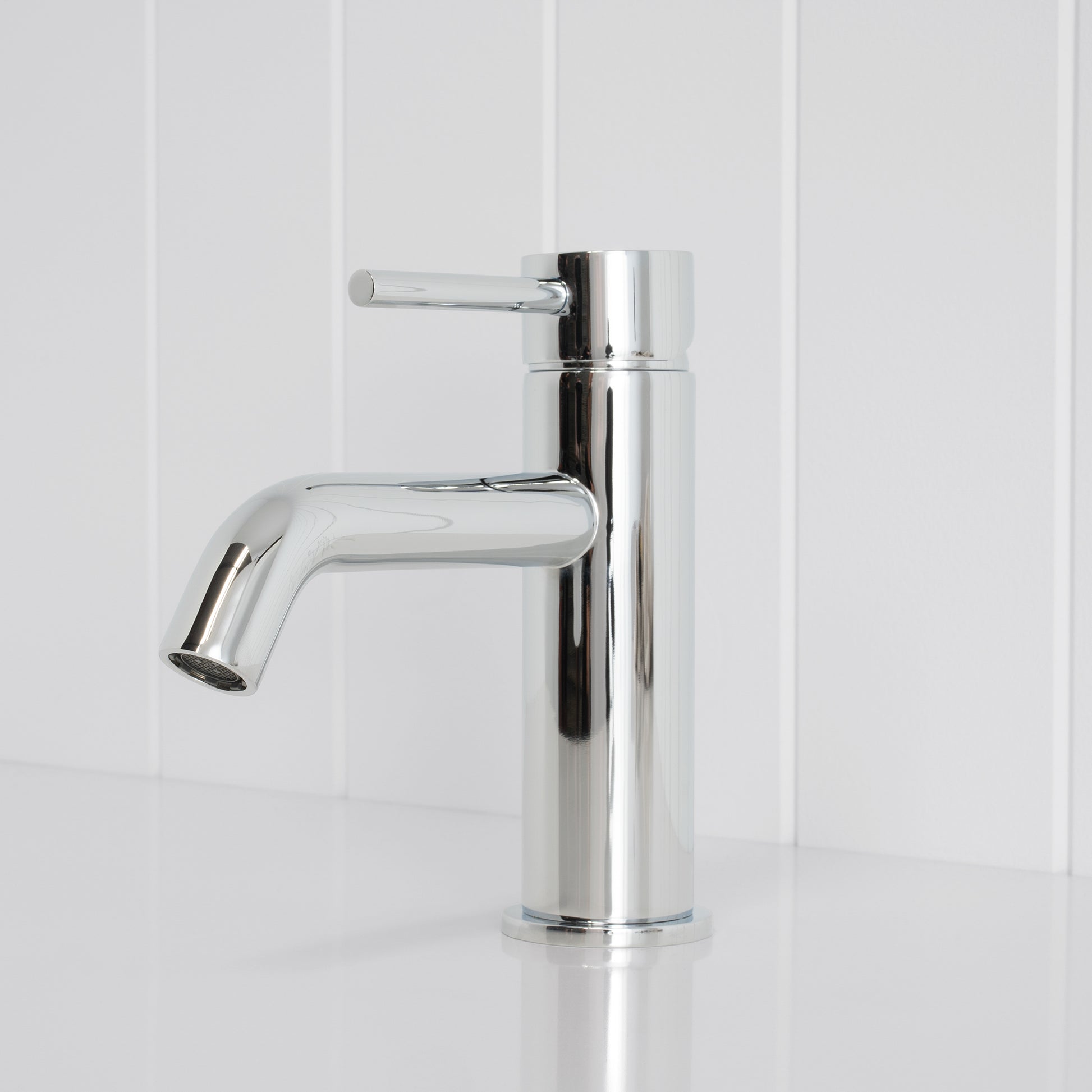 Vienna Short Basin Mixer Chrome