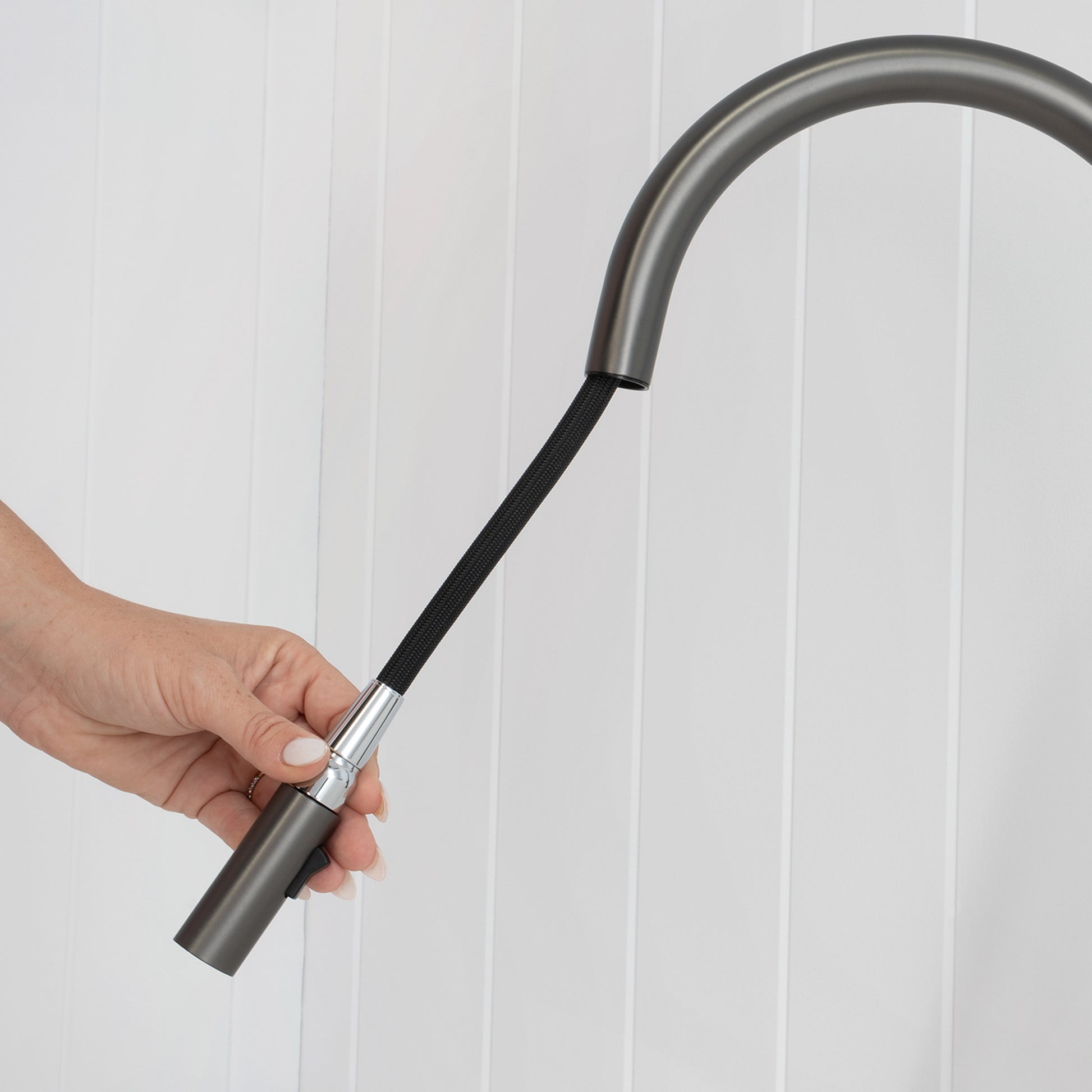Porto Pull-Out Kitchen Mixer Gunmetal