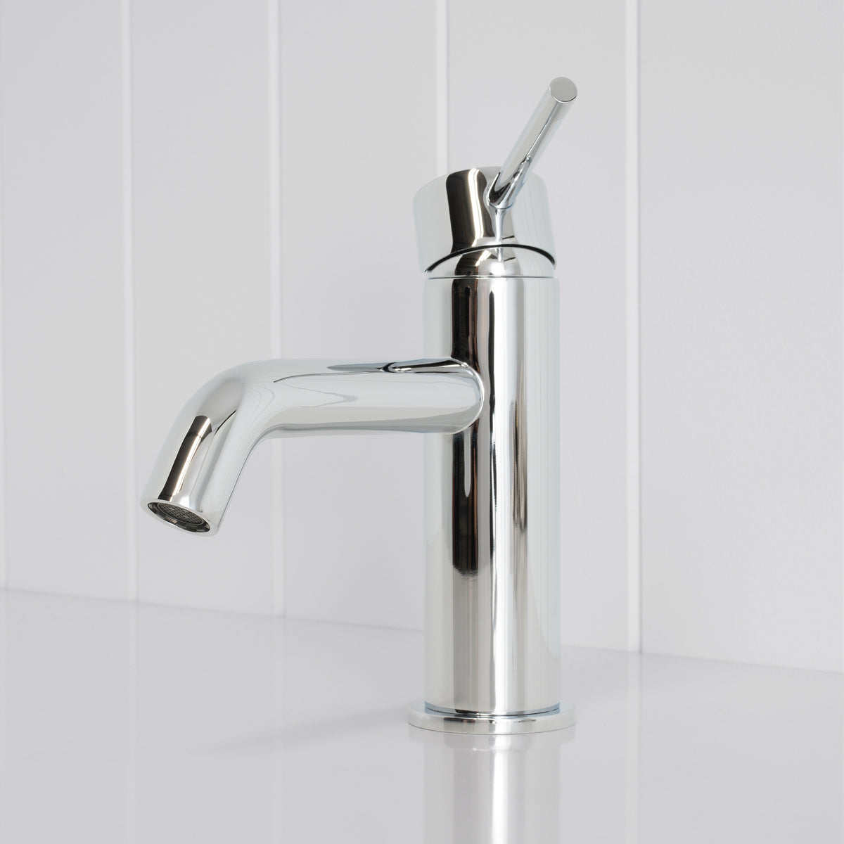 Vienna Short Basin Mixer Chrome