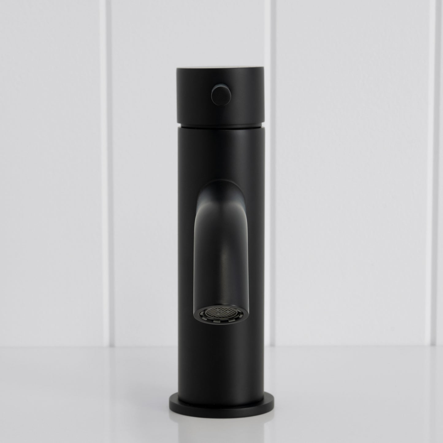 Vienna Short Basin Mixer Matte Black