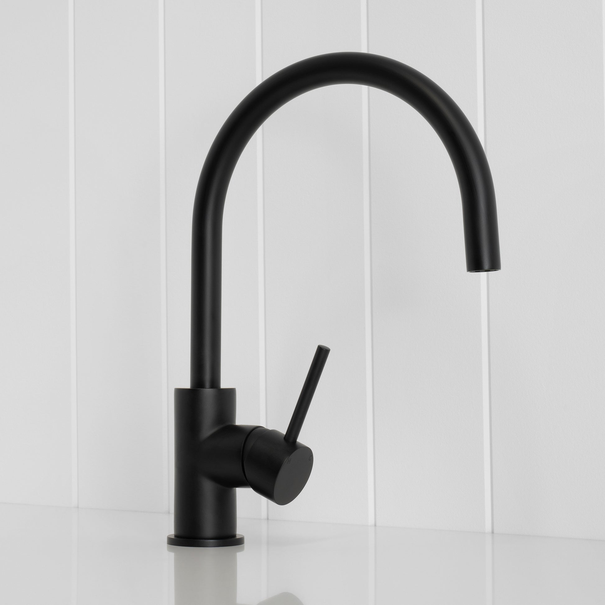 Como Kitchen Mixer Tap - Matte Black