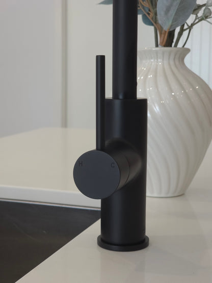 Porto Pull-Out Kitchen Mixer Matte Black
