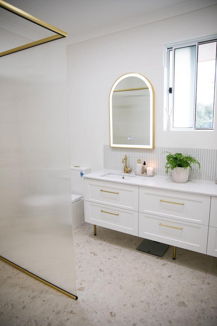 Framed Positano ~ Smart mirror