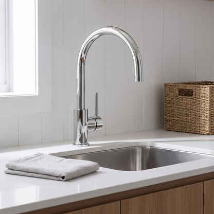 Como Kitchen Mixer Tap in Chrome in a kitchen