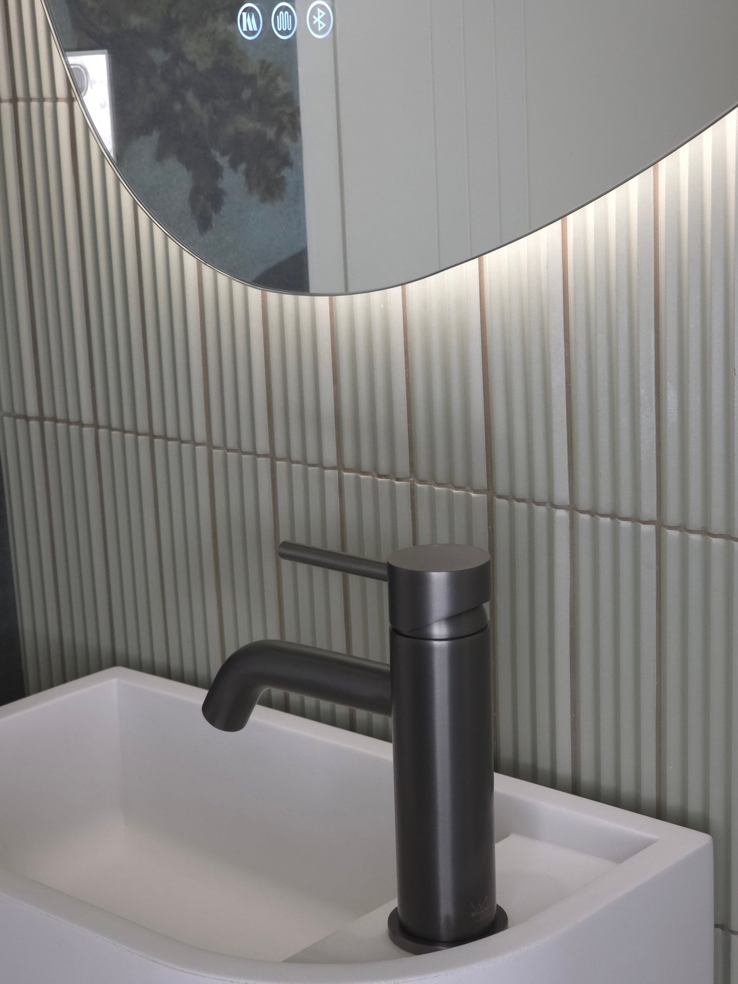 Vienna Short Basin Mixer Brushed Gunmetal