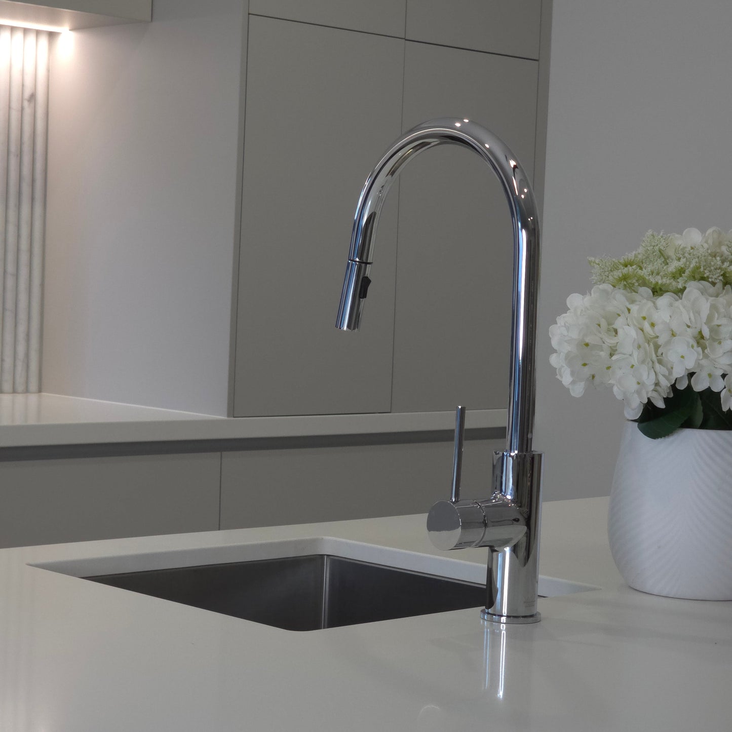 Porto Pull-Out Kitchen Mixer Chrome