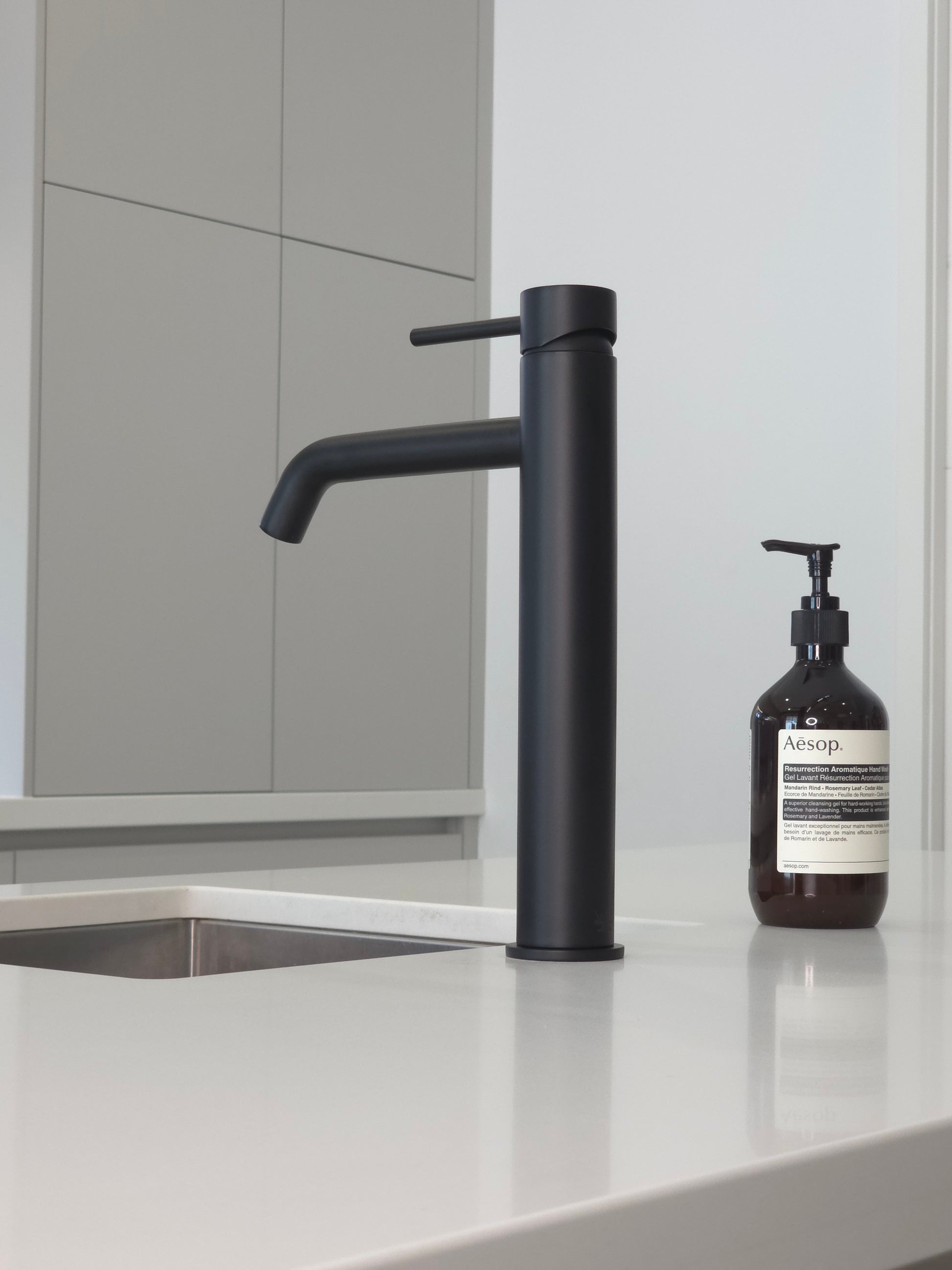 Vienna Tall Basin Mixer Matte Black