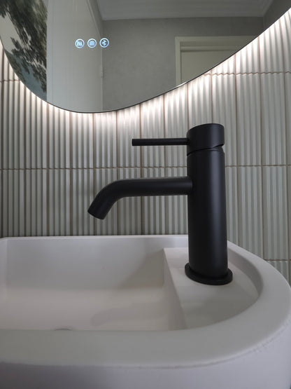 Vienna Short Basin Mixer Matte Black